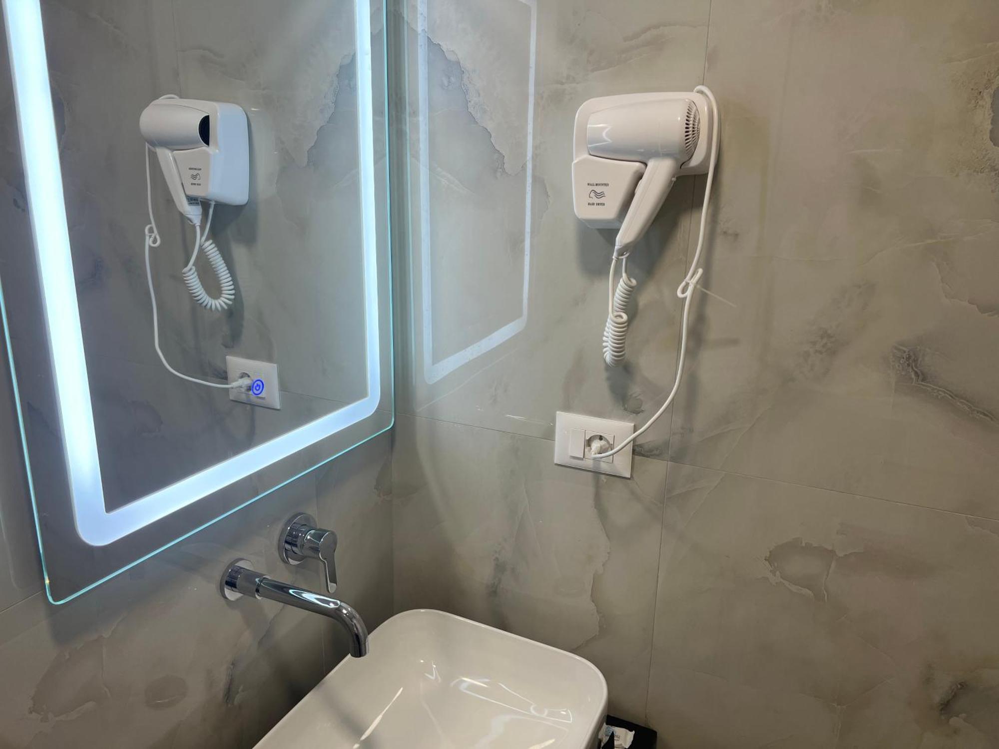 Agimi Hotel Ksamil Extérieur photo