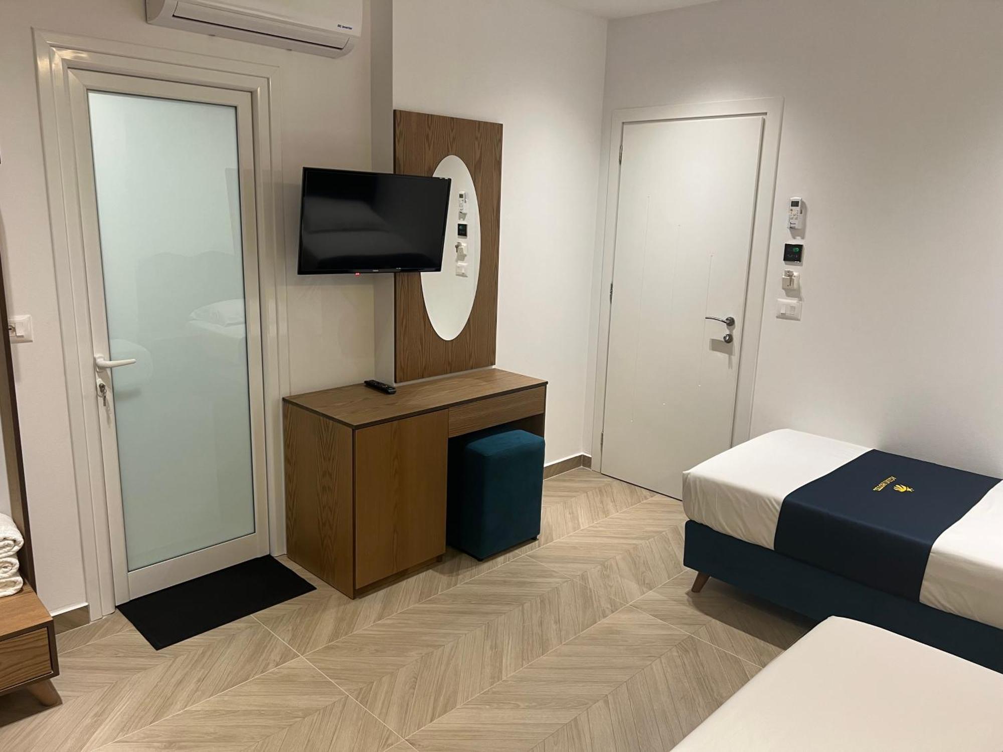 Agimi Hotel Ksamil Extérieur photo