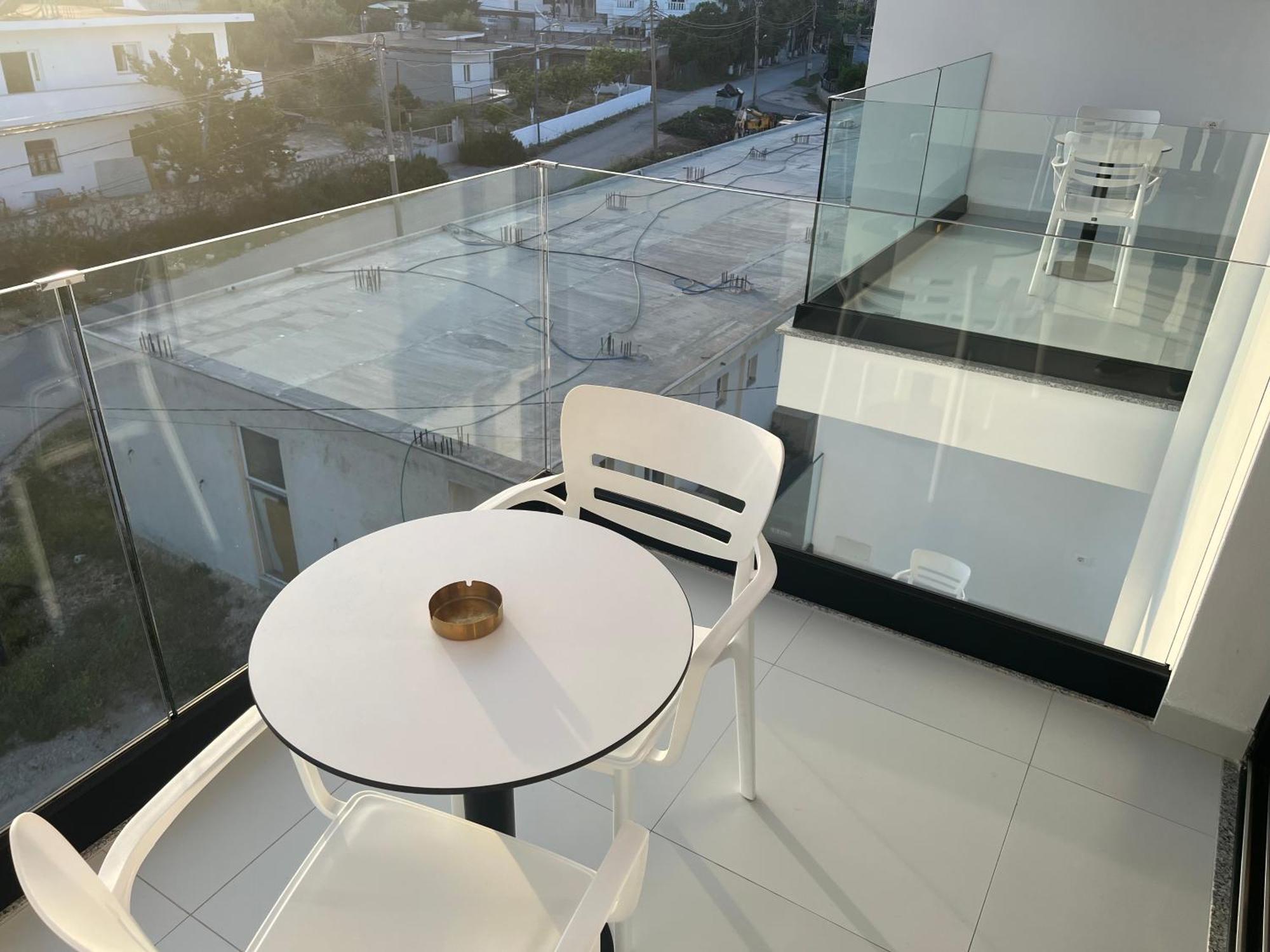 Agimi Hotel Ksamil Extérieur photo